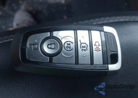 2022 Ford Explorer Xlt z USA, uszkodzony, nr VIN 1FMSK8DH4NGC44827